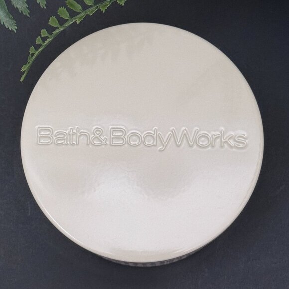 BBW Violets Are Blue Bath & Body Works 3 Wick Candle - Picture 8 of 10